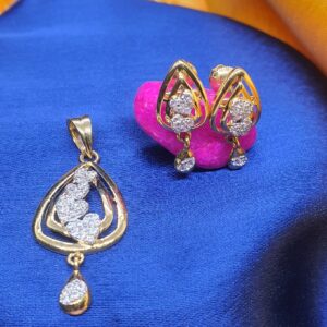 Gold 91.6 Fancy Design Ladies Pendant Set