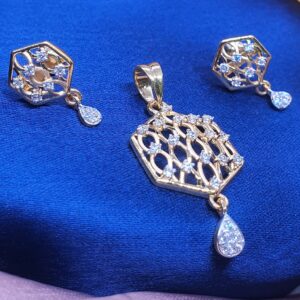 91.6 Gold Pendant Set