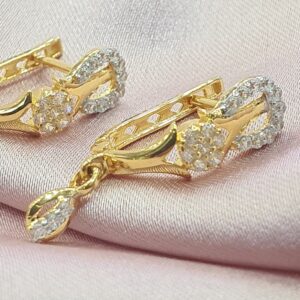 Gold 18.k Fancy Diamond Kadi