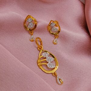 22k Fancy Design Pendant Set