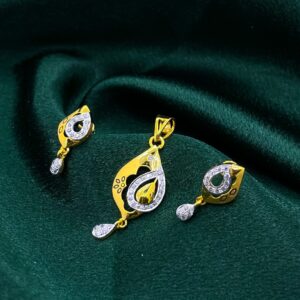 22k Fancy Fancy Pendant Set