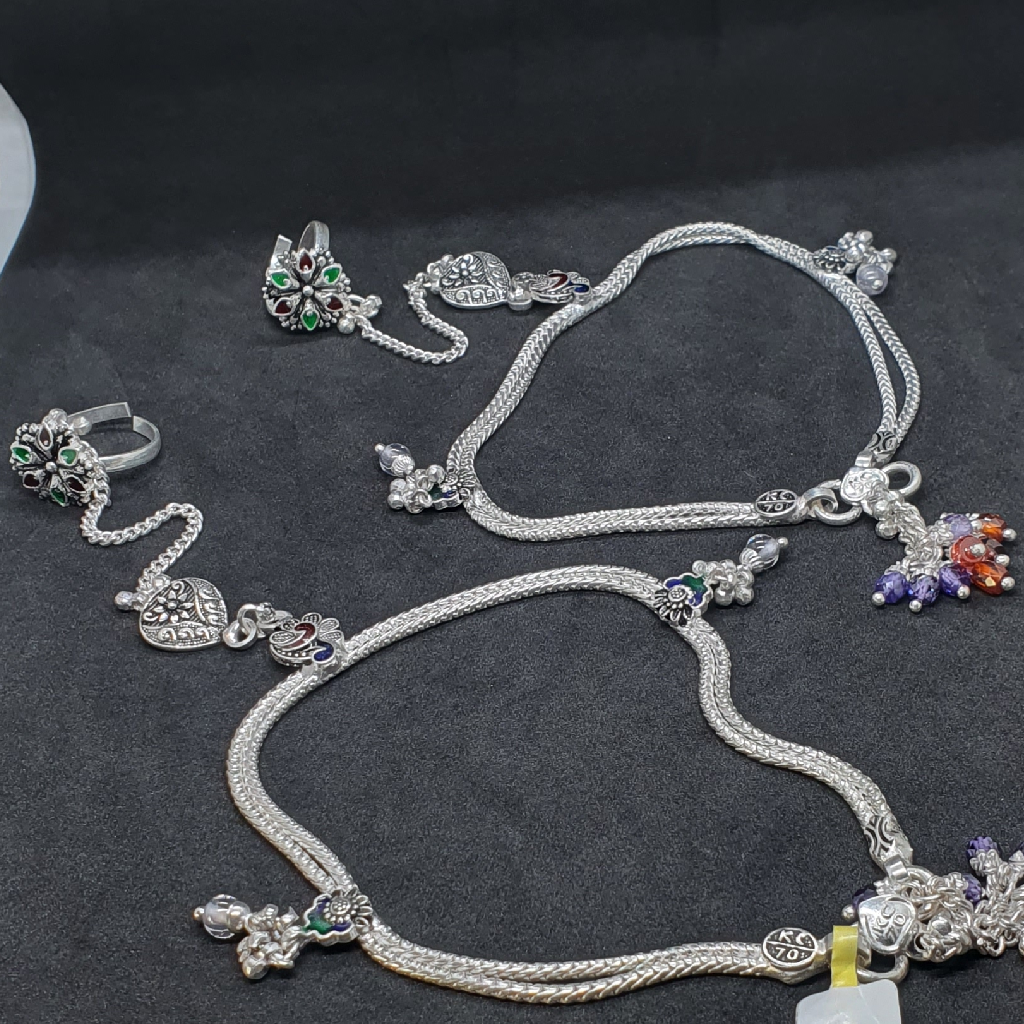Silver Fancy Design Pag Pan Payal