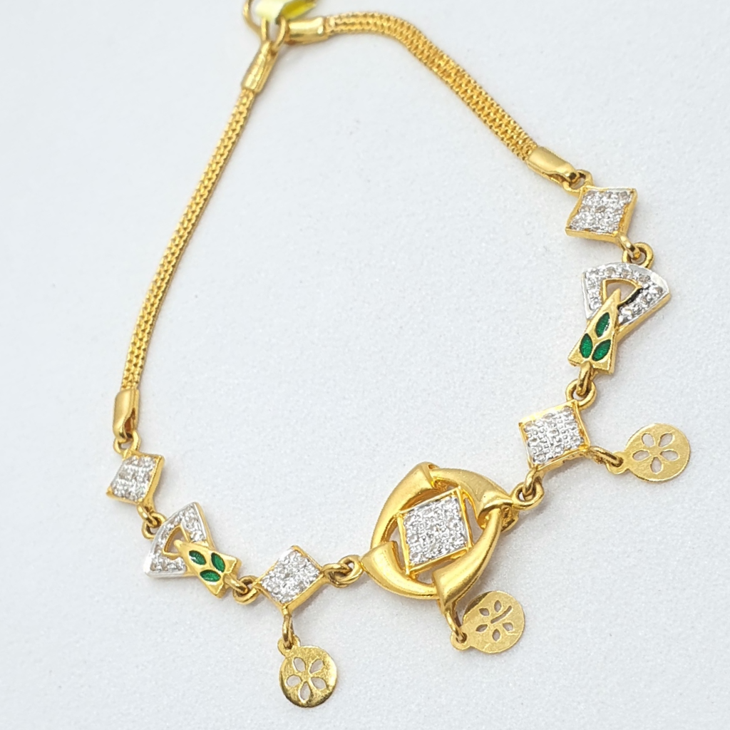 Gold 22.k Daimand Fancy Bracelet