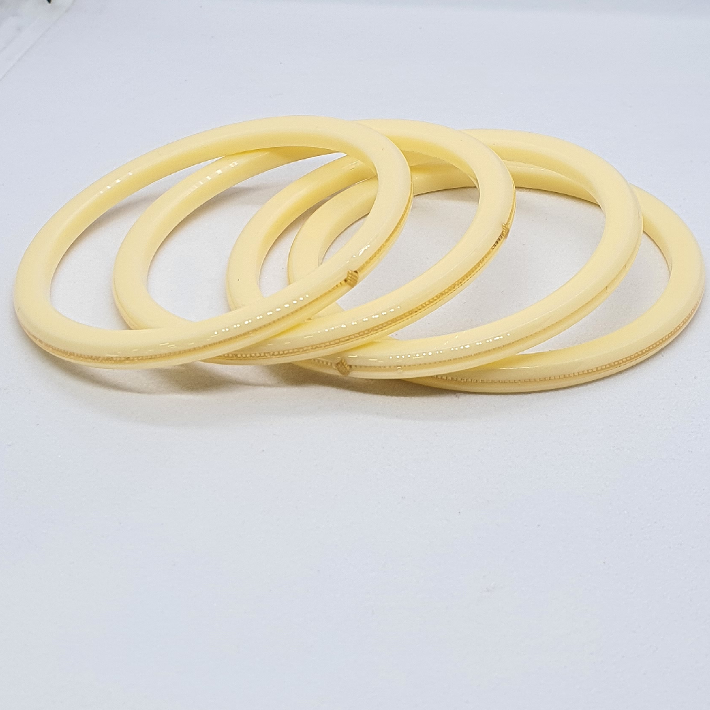 Gold 18.k Fancy White Chudi - Image 2