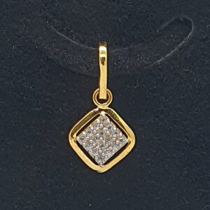 Gold 18.k Fancy Diamond Pendant Set