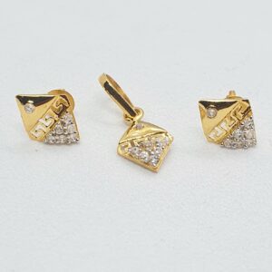Gold 18.k Fancy Pendant Set