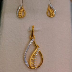 Gold 22k Fancy Design Pendant Set