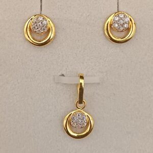 Round shape fancy design pendant set