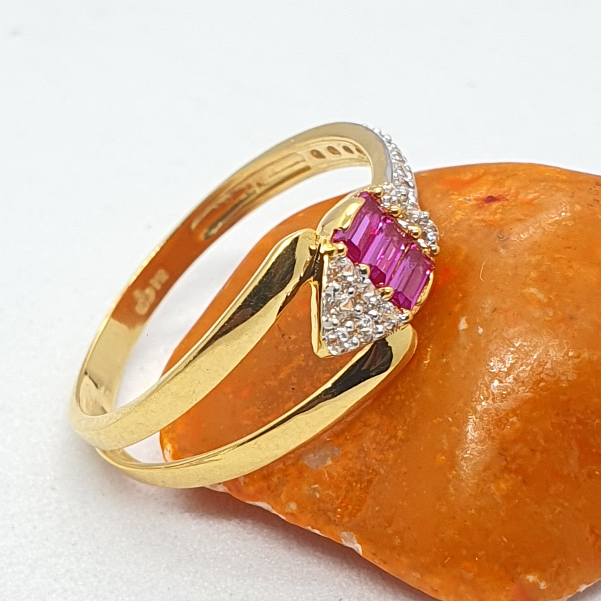 Gold 91.6 Diamond Ladies Ring - Image 3