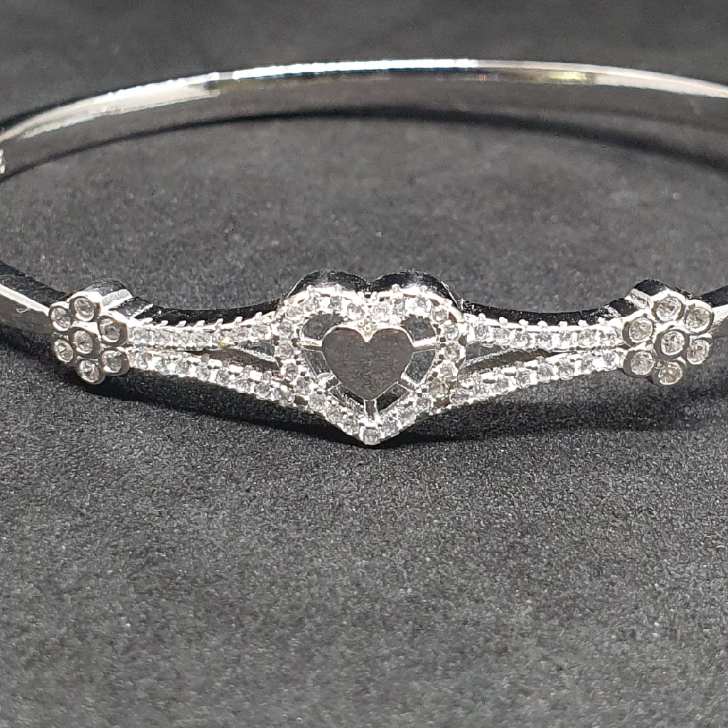Silver 92.5 heart shape ladies bracelet - Image 2