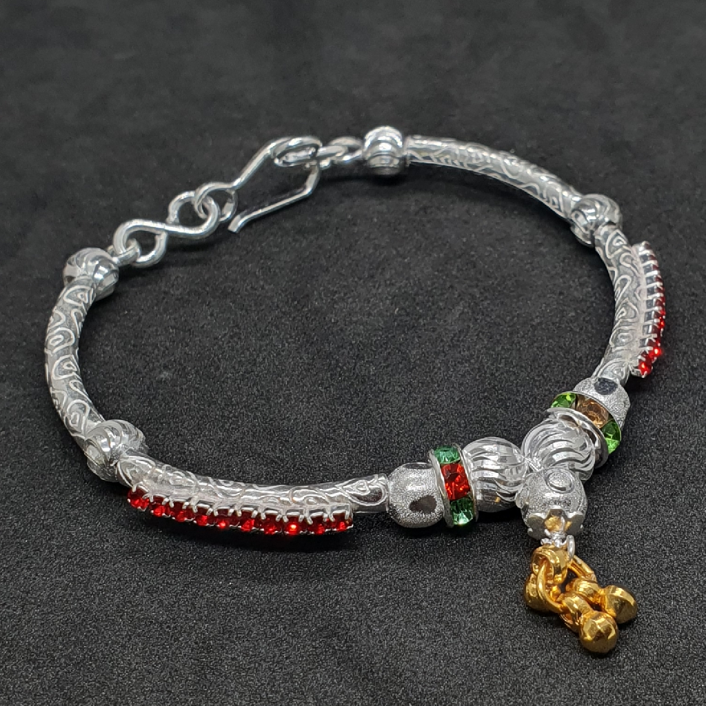 Silver kada ma shrimant rakhadi