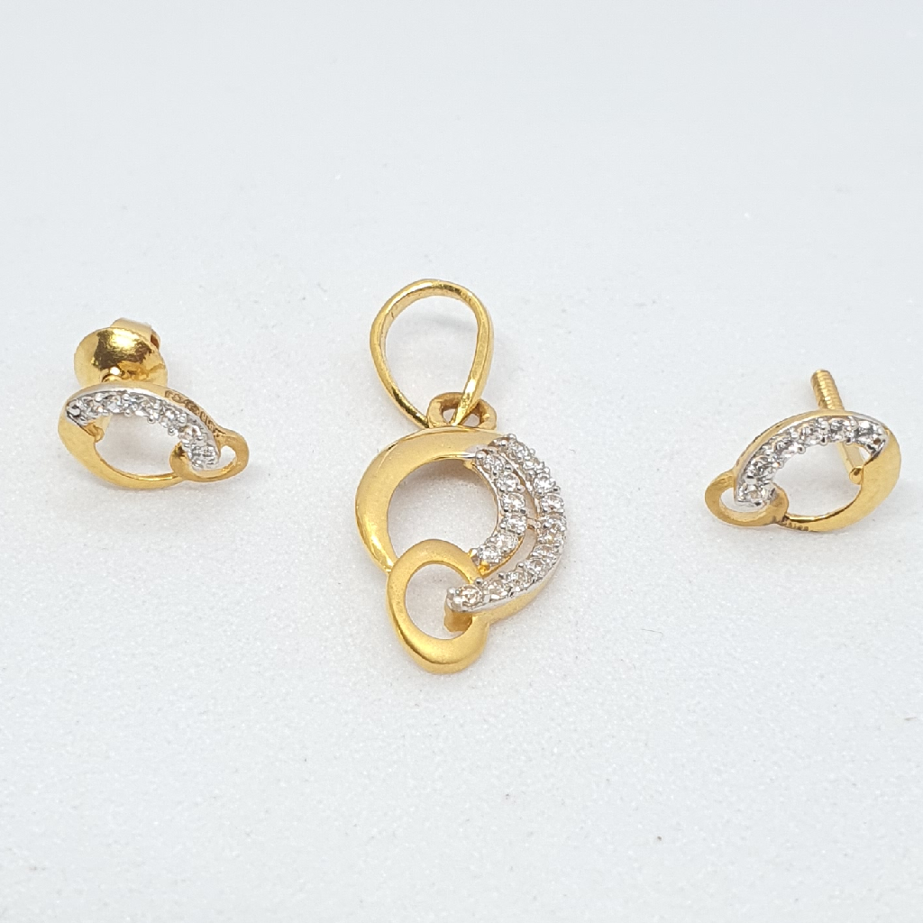 Gold 91.6 Fancy Pendant Set