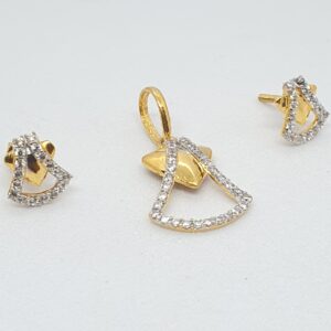 Gold 91.6 Fancy Diamond Pendant Set