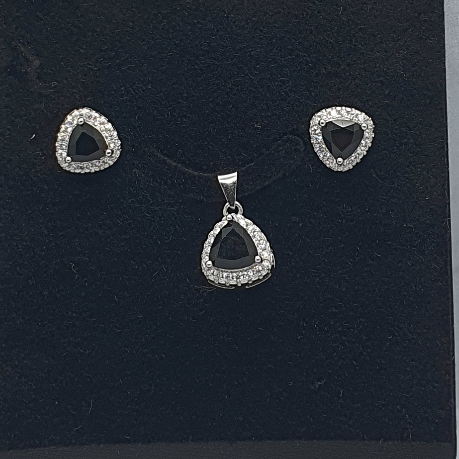 Silver 92.5 Black Stone Pendant Set