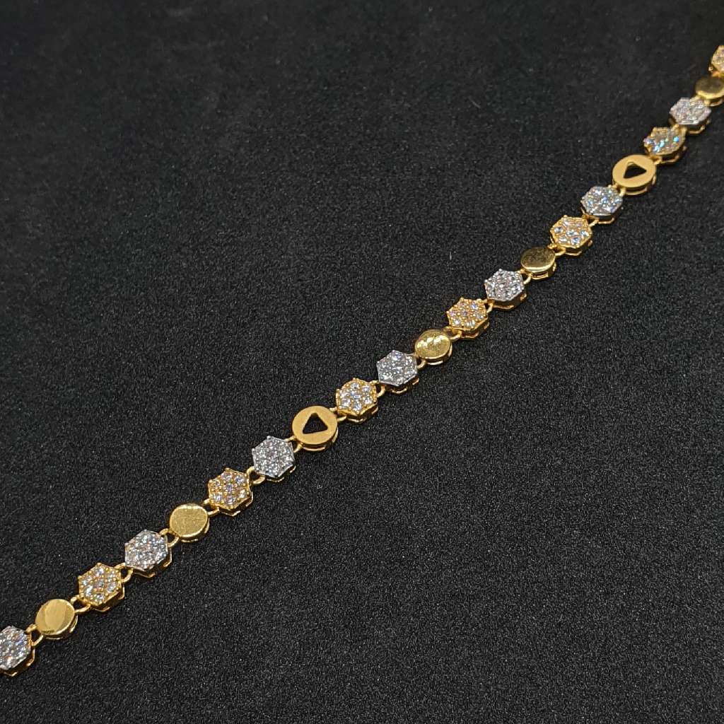 Gold 91.6 Diamond Ladies Fancy Lucky - Image 2