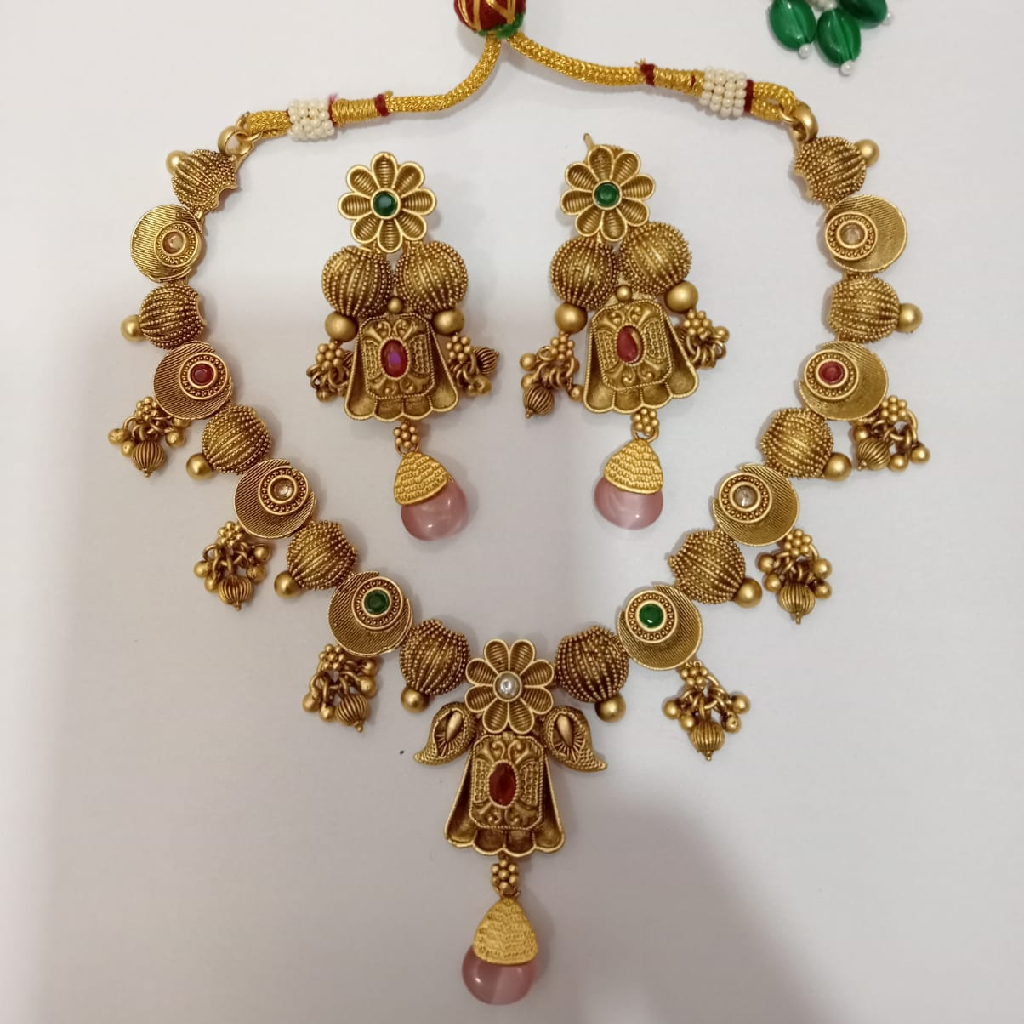 Imitation antique set