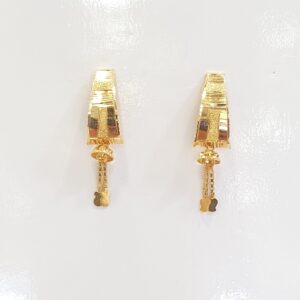 91.6 Gold Fancy Design Earrings