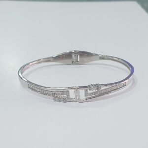 Silver diamond kadu