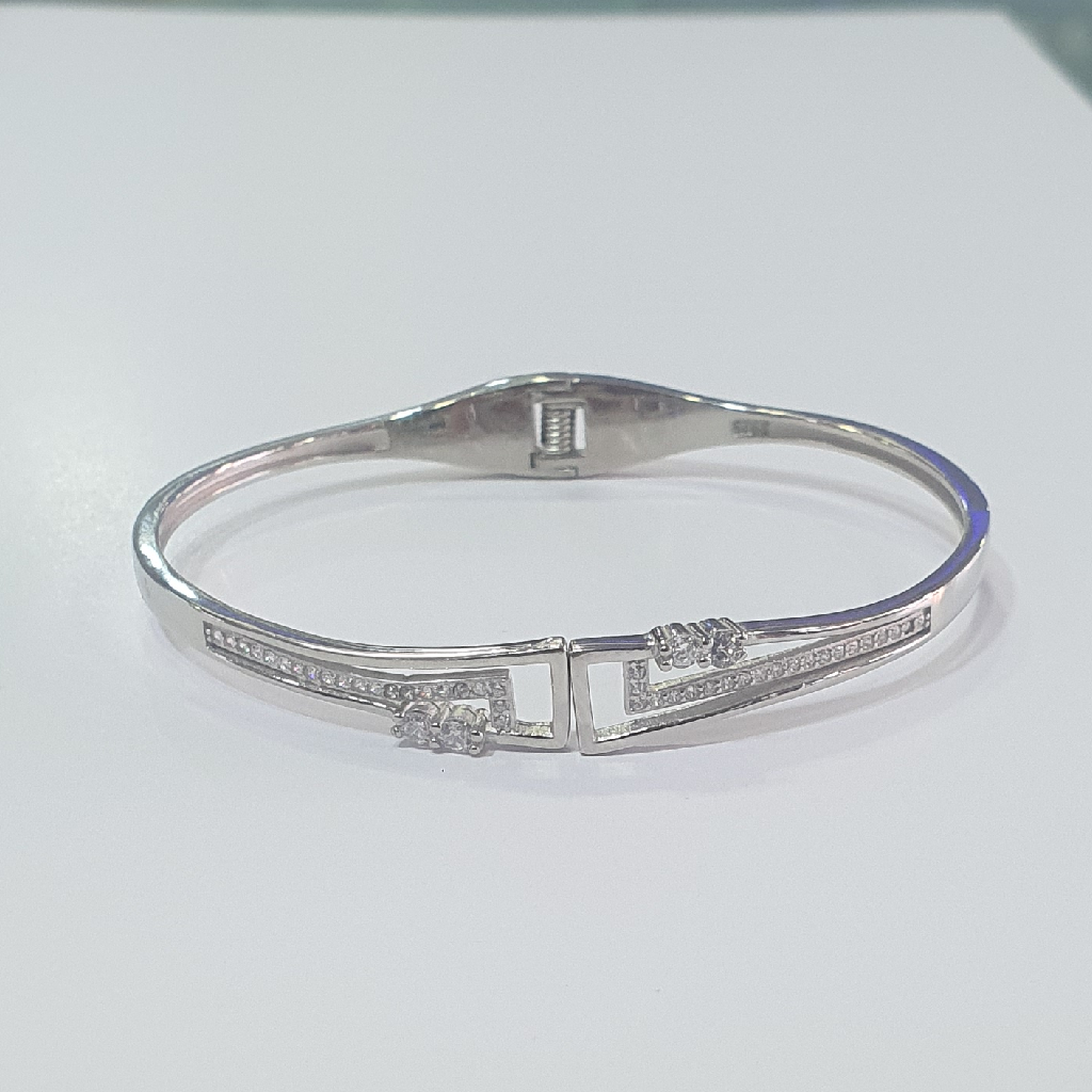 Silver diamond kadu
