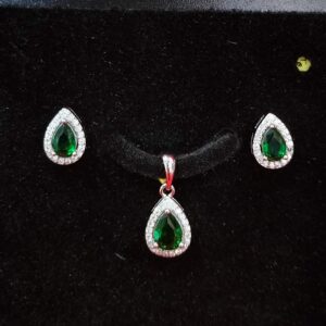 92.5 silver green diamond fancy pendant set