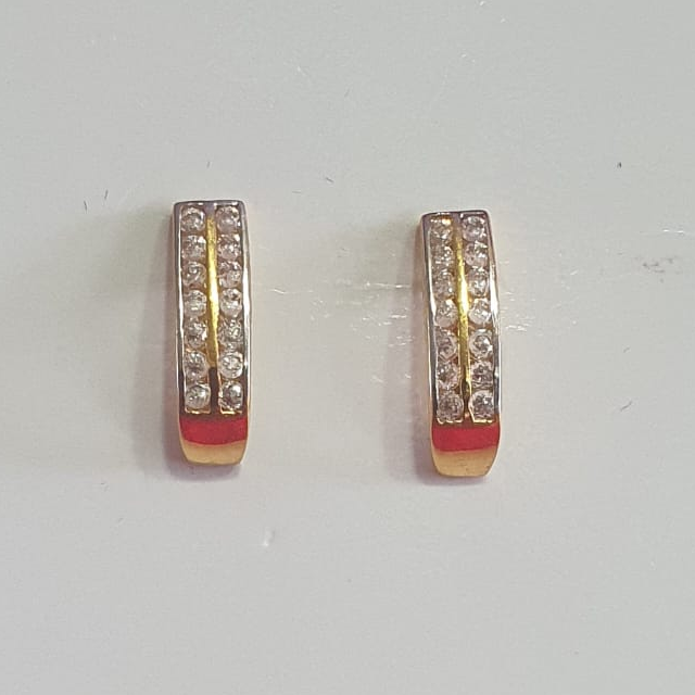18k Diamond Ladies Earrings