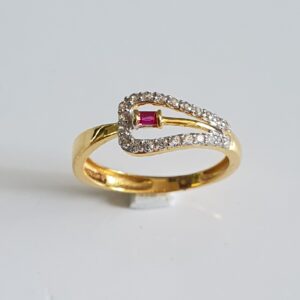 gold diamond fancy design ring