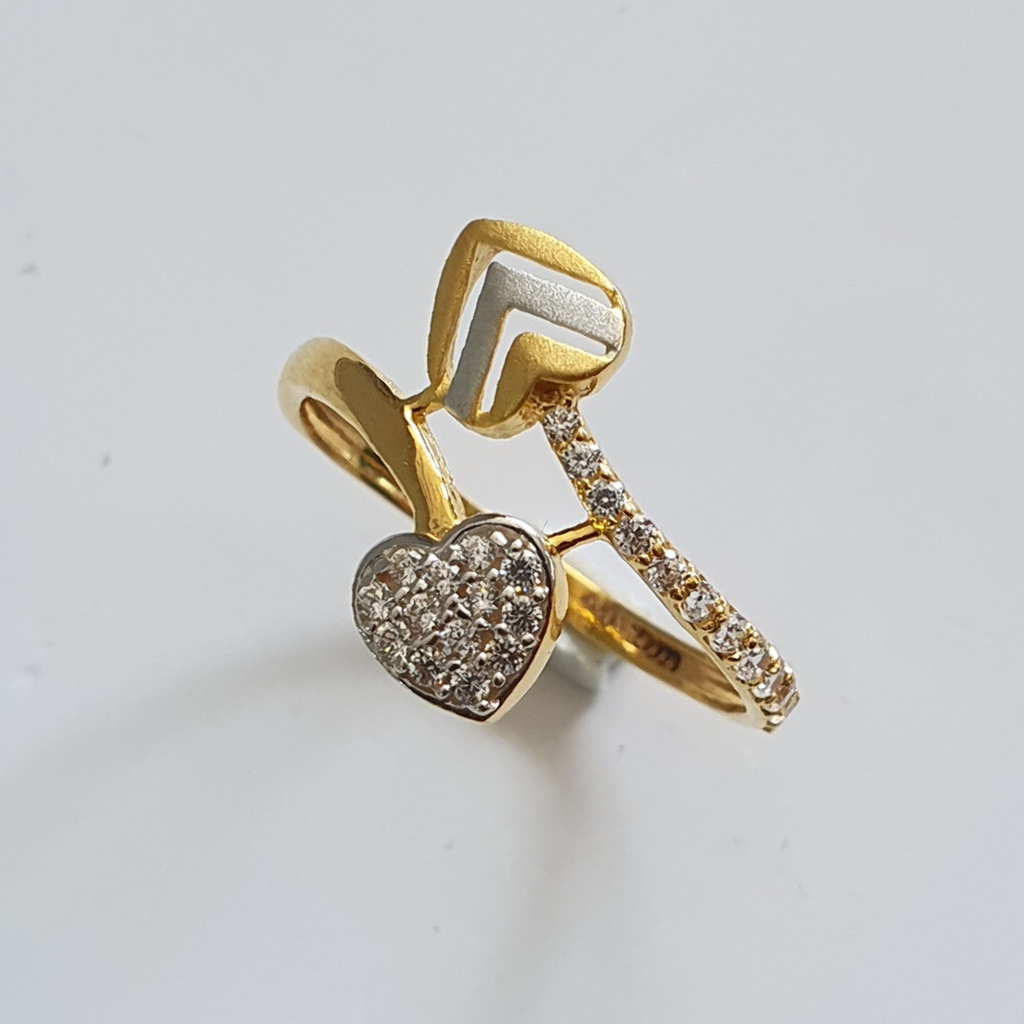 22k 91.6 Gold Diamond With Rodium Fency Ring - Image 3