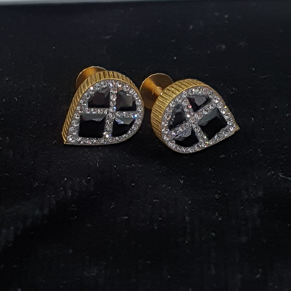 18 K Gold Diamond Fancy Design Antique Earrings - Image 2