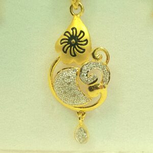 22k Yellow Gold Beautiful CZ Pendant Set