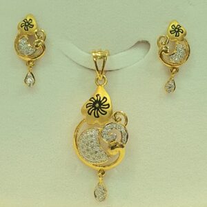 22k Yellow Gold Beautiful CZ Pendant Set