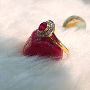 916 22K Gold Handicraft Kottage Red Stone Ring