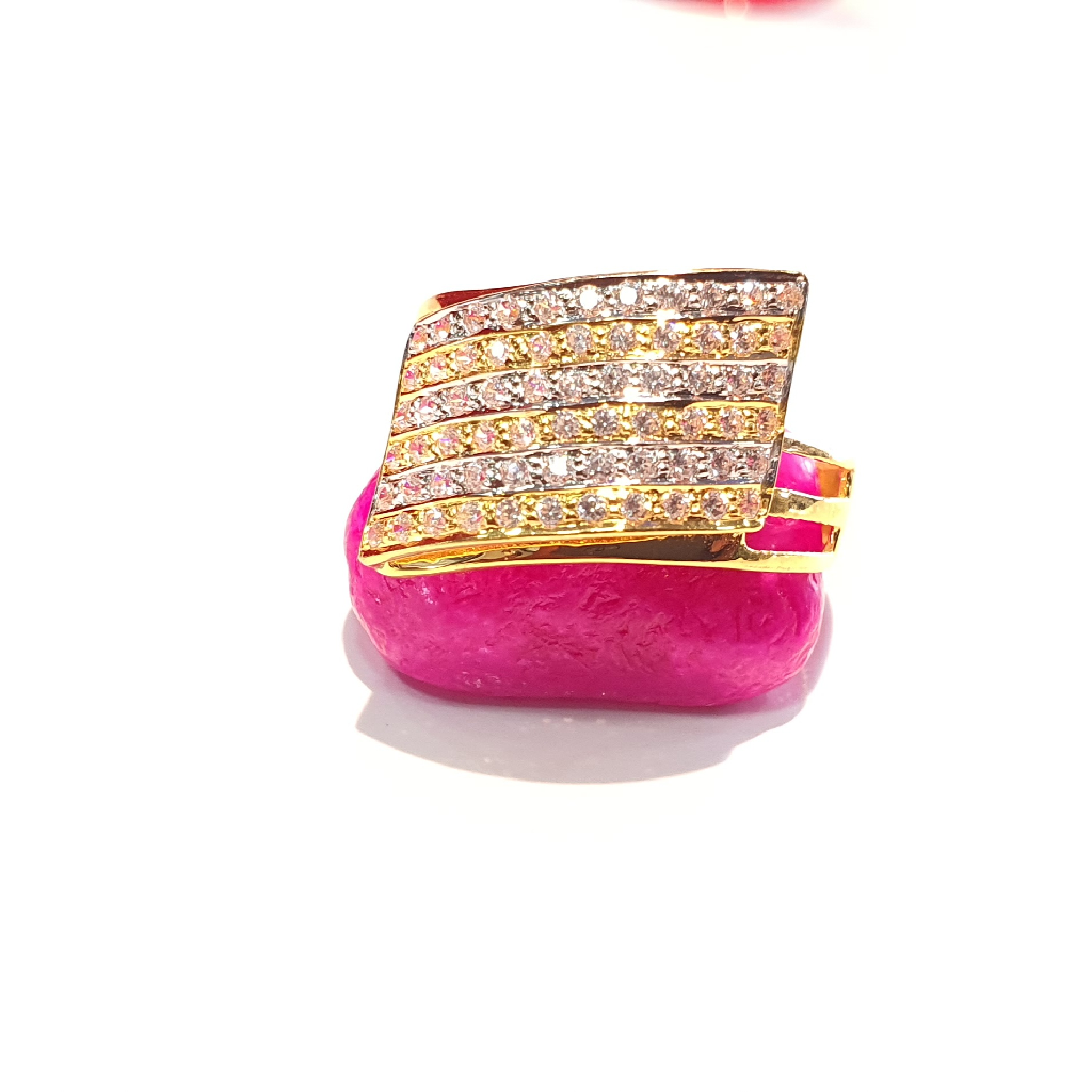 22k gold with fancy diamond scrolls ring - Image 3