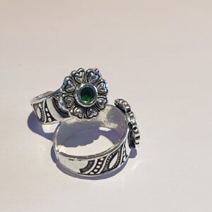 Silver fancy antique design machali toe rings