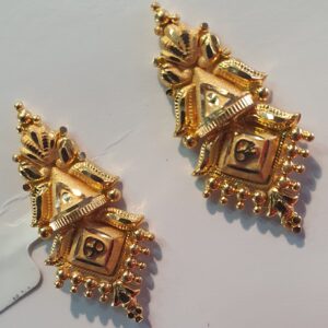 22k fancy yellow Gold earrings