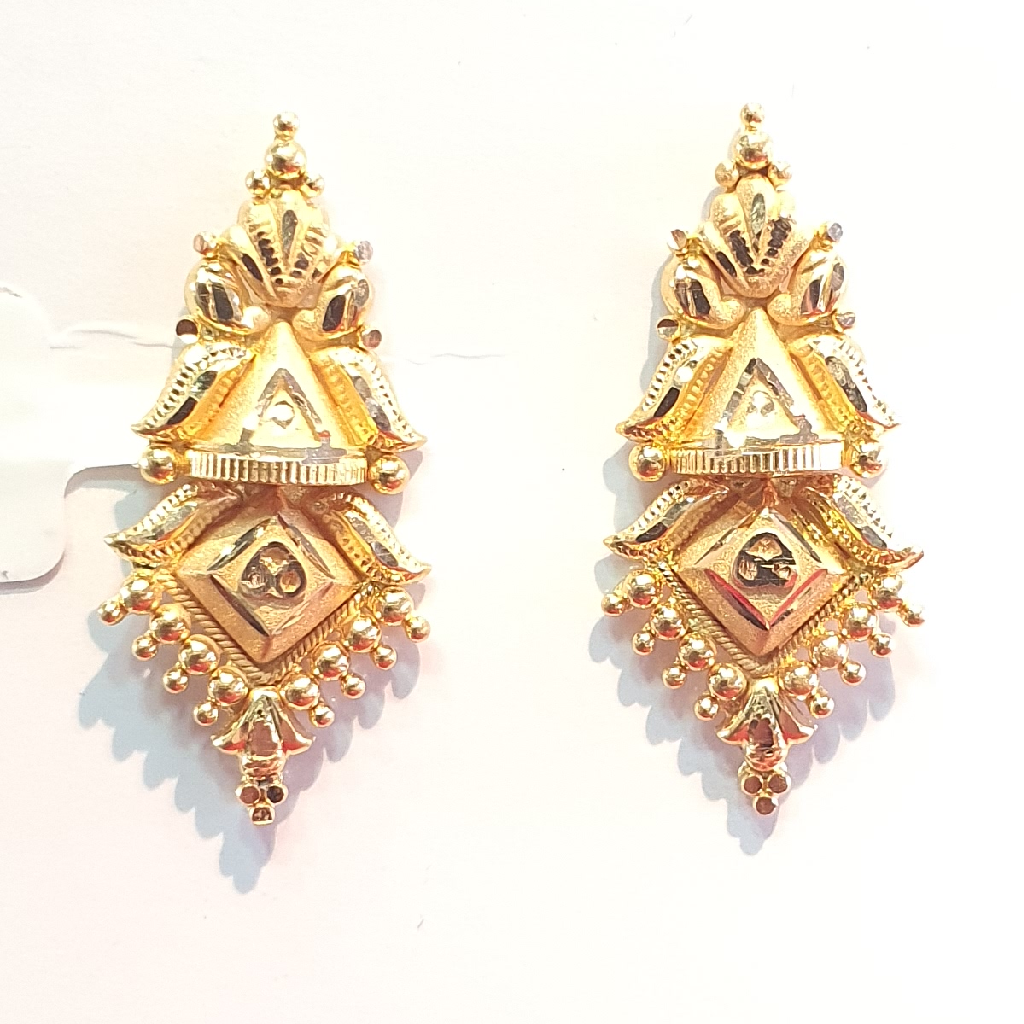 22k fancy yellow Gold earrings