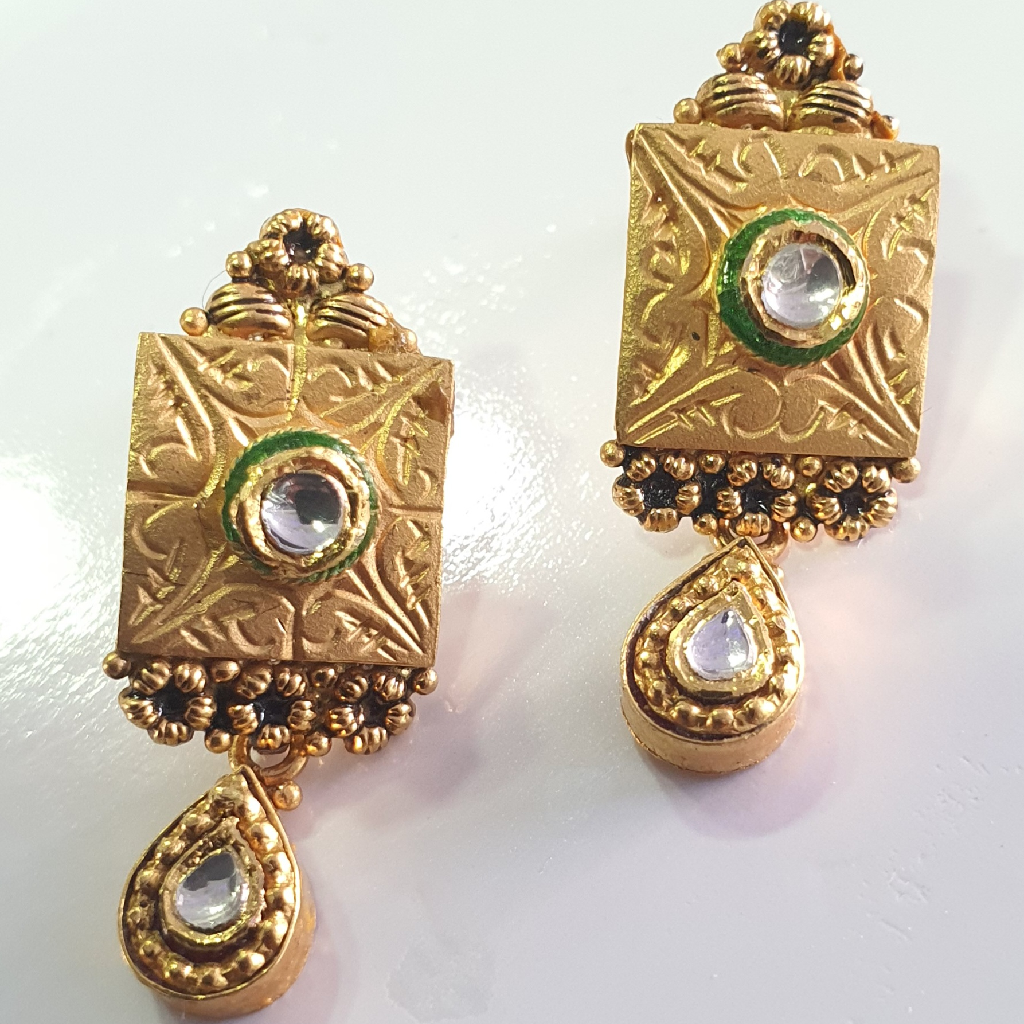 22k rajwadi gold ethnic earrings For women - Image 2