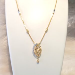91.6 Flowers Design Sort Mini Woman Necklace