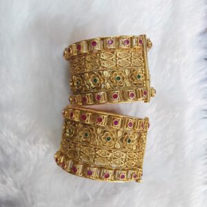 Antique  patla