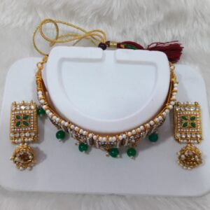 Fancy diamond necklace set