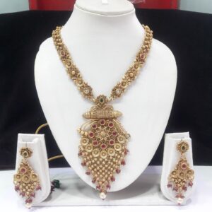 Antique necklace set