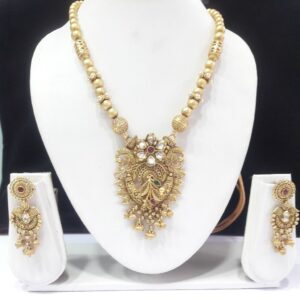 Antique necklace set