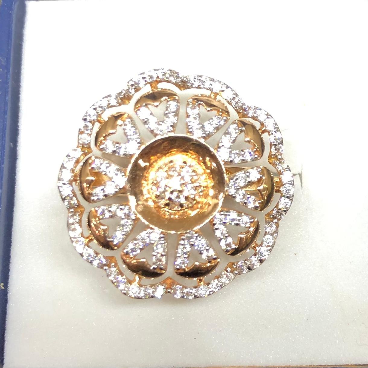 18K Gold Delite Ring