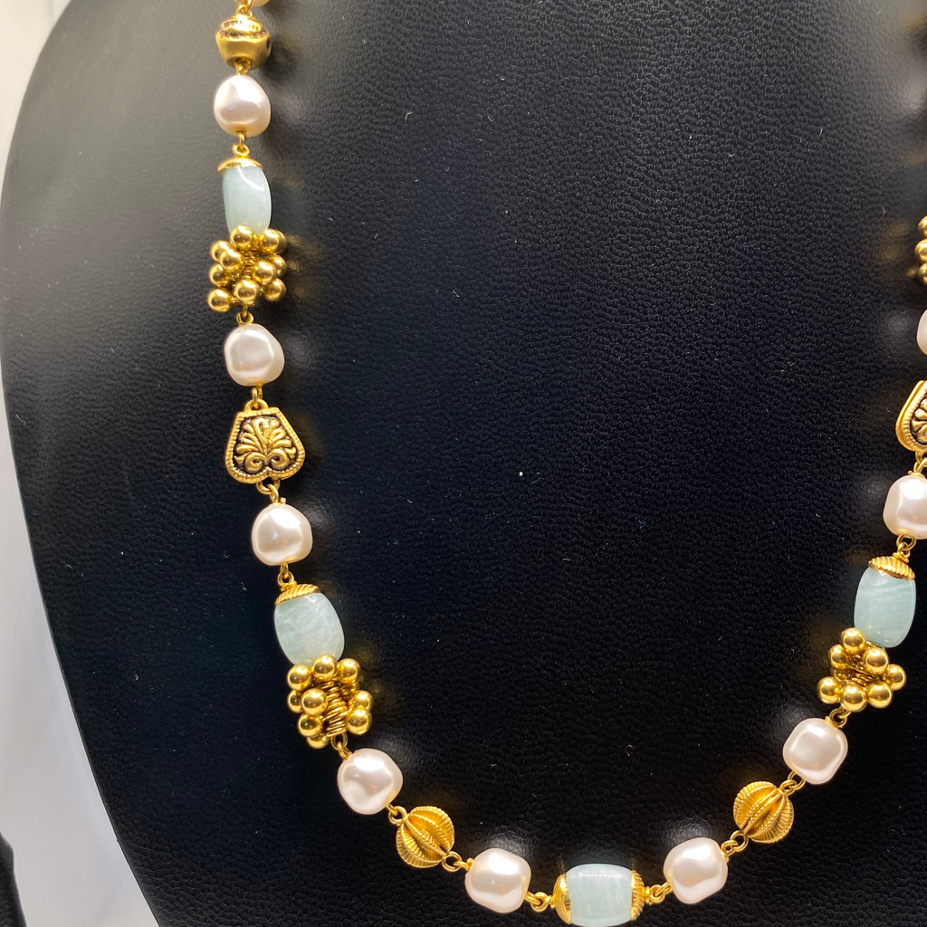 Gold Antique pearls necklace For Women - Image 3