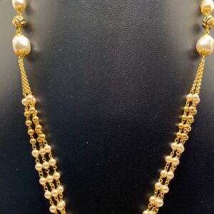 Antique pearls necklace