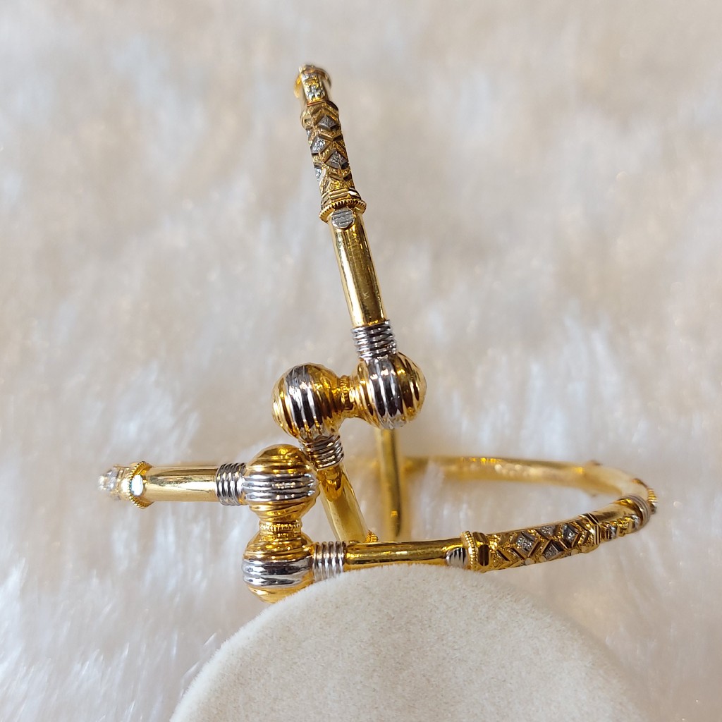 916 Gold Ball Pipe Kadli Bangle - Image 2
