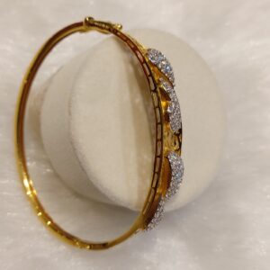 Ladies bracelet