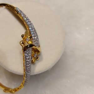 Ladies bracelet