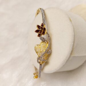 Ladies bracelet
