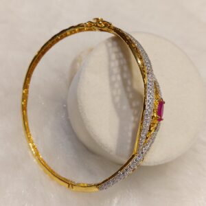 Ladies bracelet