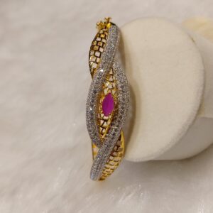 Ladies bracelet